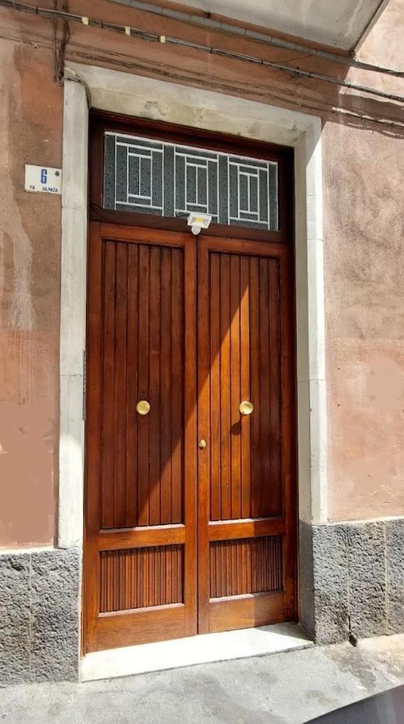 Casa Vacanze Italia カターニア エクステリア 写真
