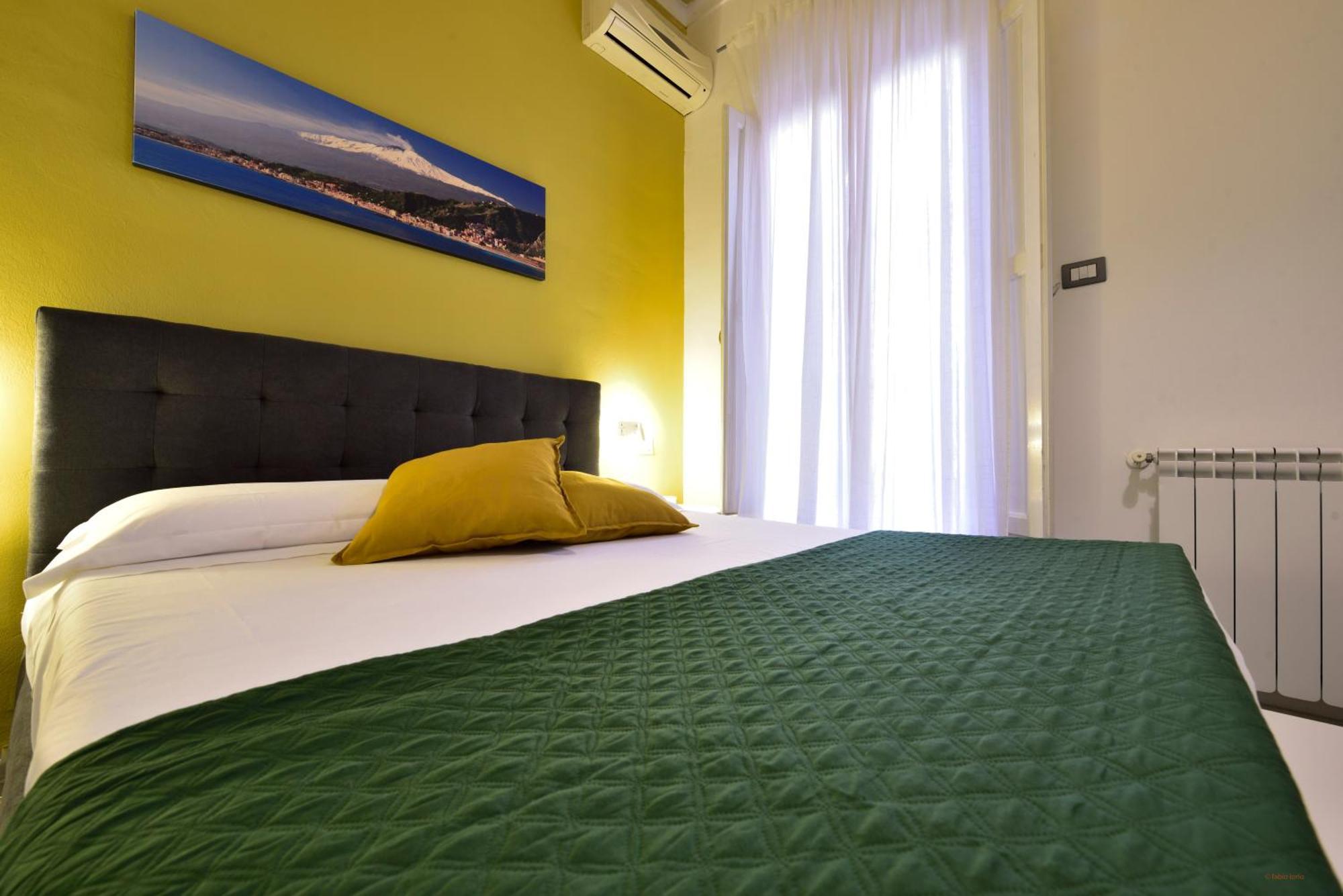 Casa Vacanze Italia カターニア エクステリア 写真